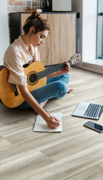 Линолеум IVC Bingo  Hatari 535